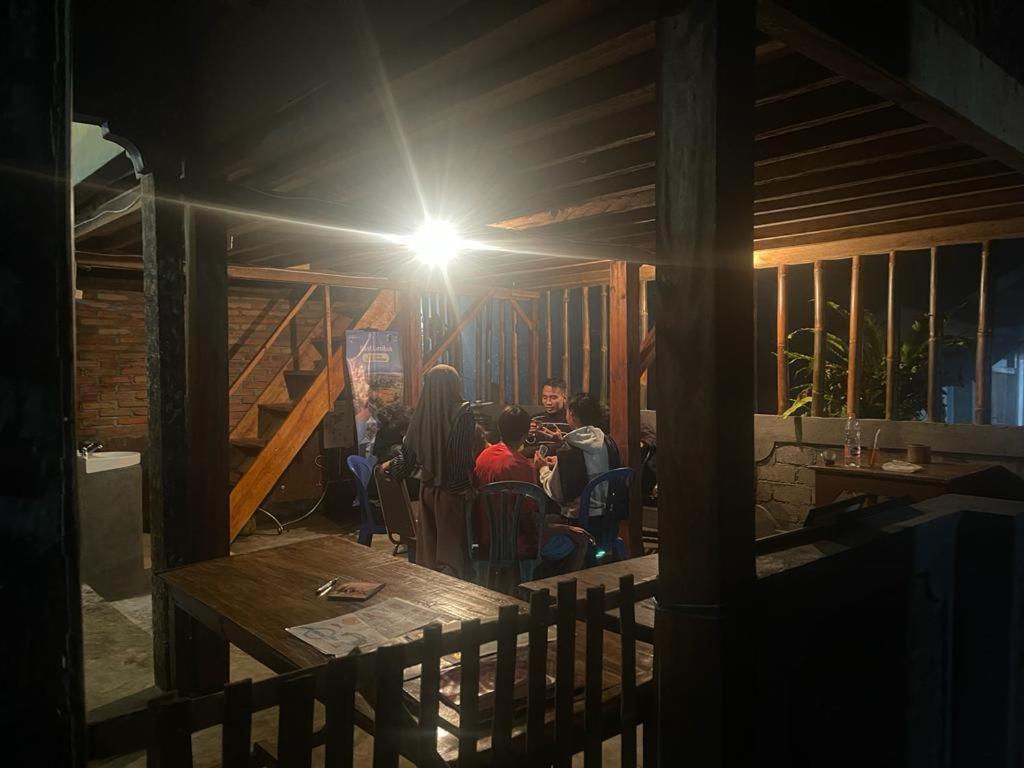 Jaya Homestay Tetebatu Exteriér fotografie