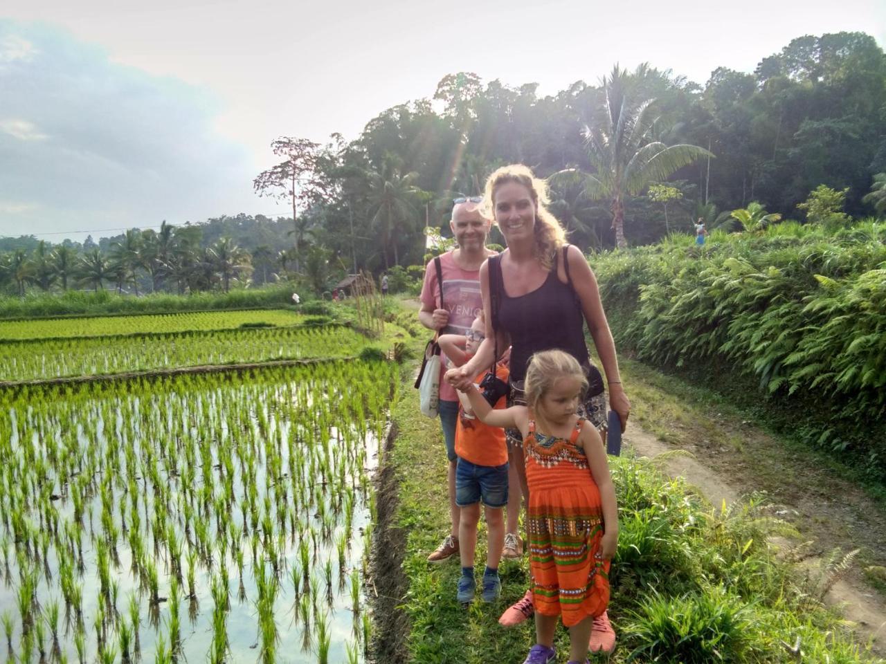 Jaya Homestay Tetebatu Pokoj fotografie